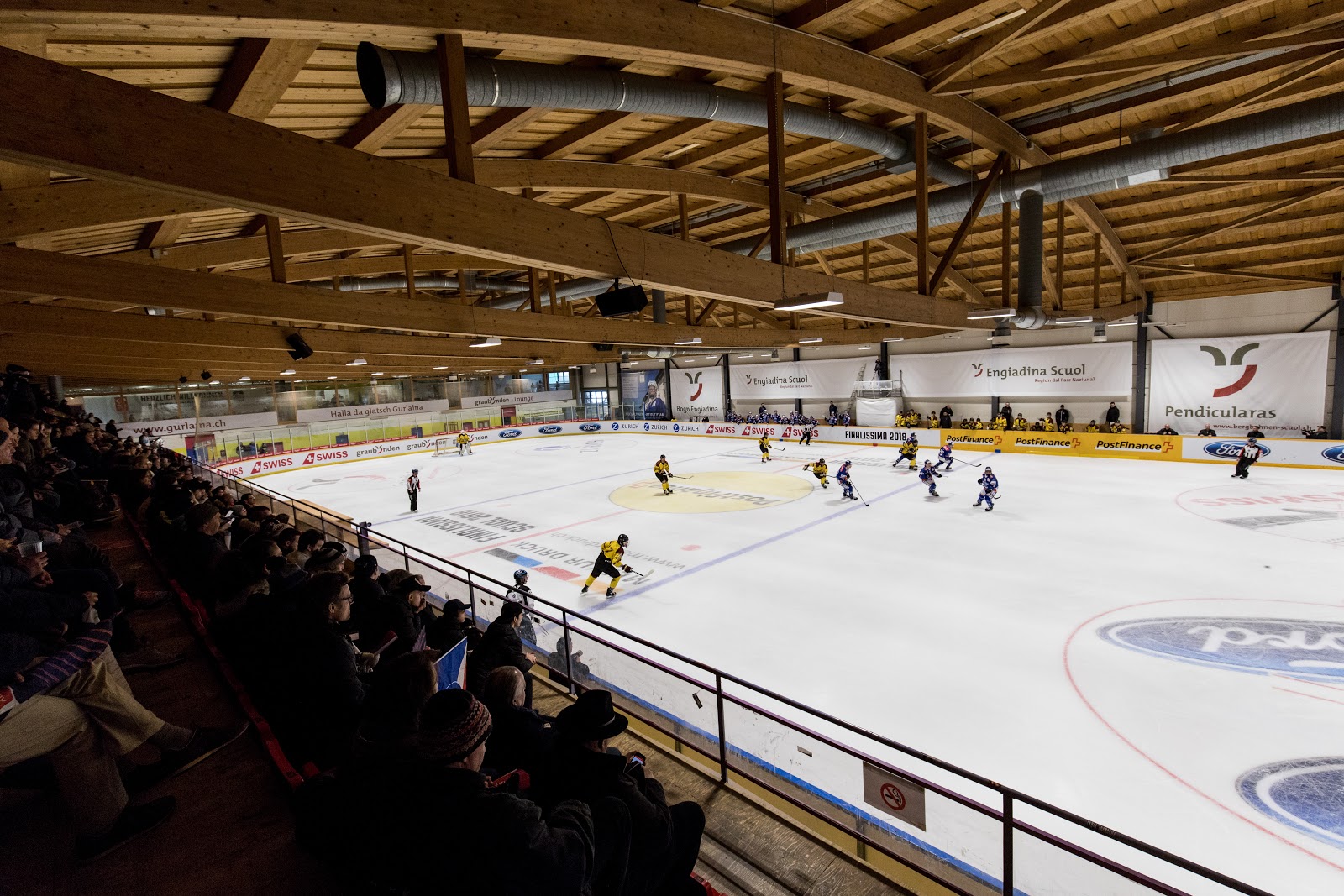 Eisbahn Scuol &agrave; Scuol