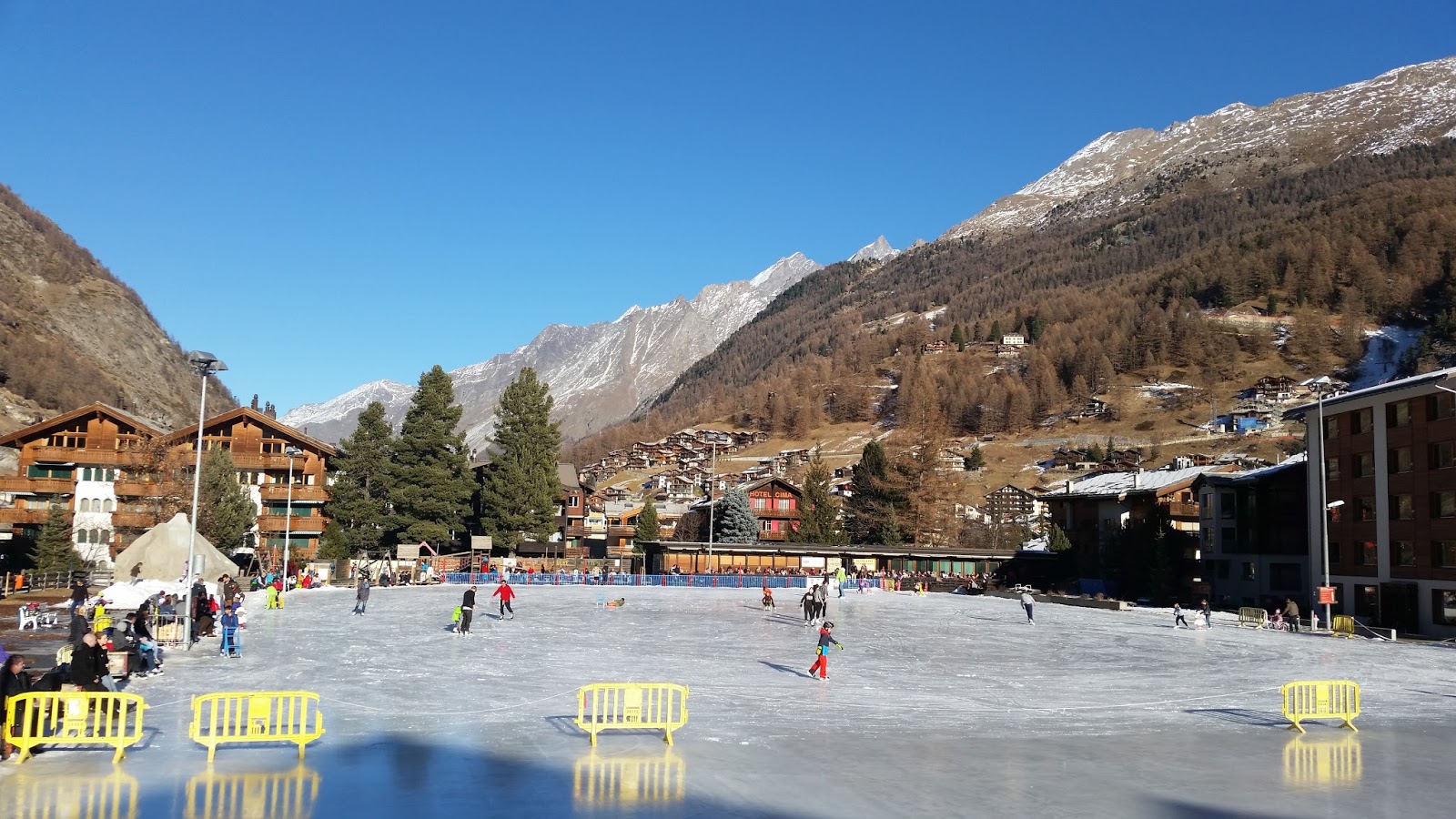 Patinoire de Zermatt &agrave; Zermatt